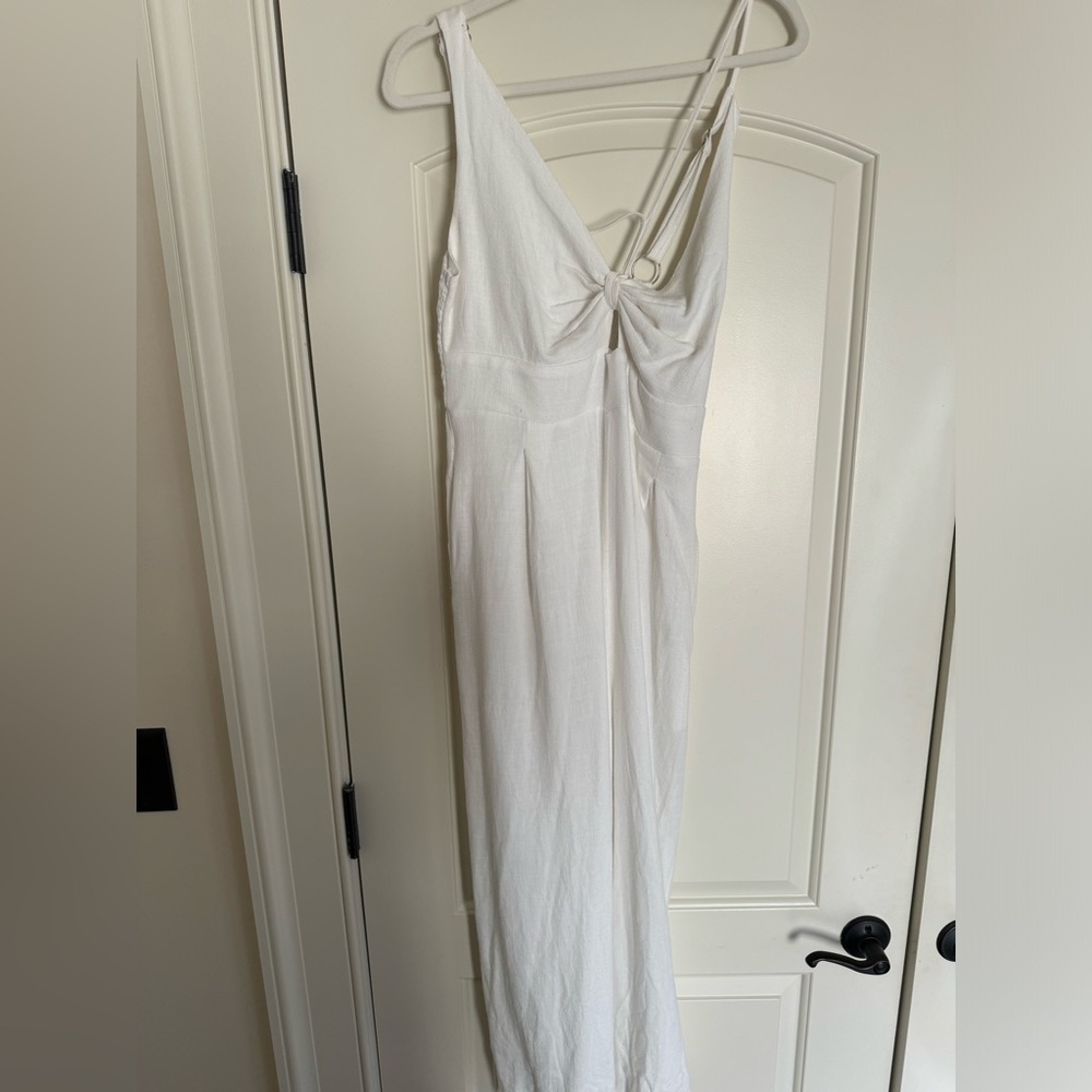 NEVER WORN White Linen Jumpsuit Purchased from Amazon